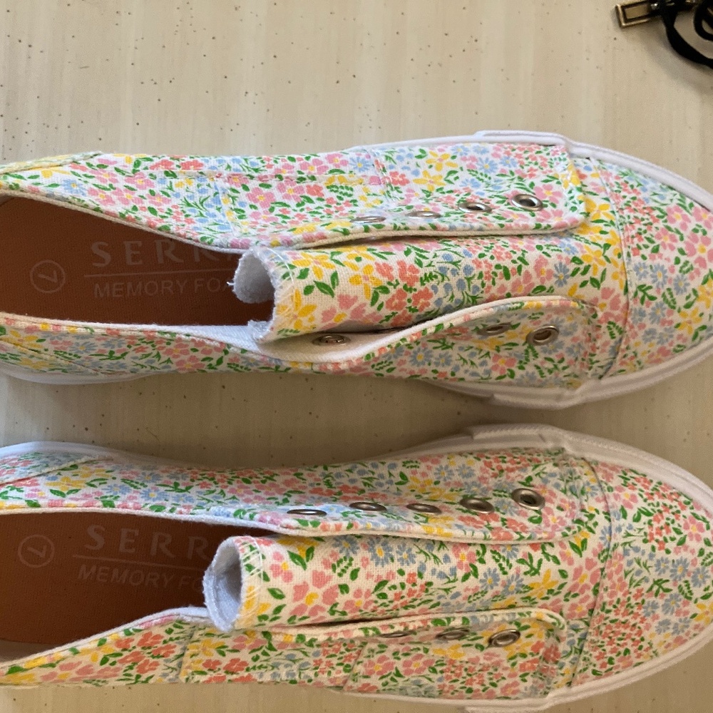 Flowered slip on shoes
